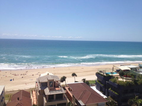 Norfolk Luxury Beachfront Apartments - Grafton Accommodation 3