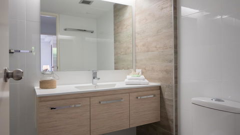 Norfolk Luxury Beachfront Apartments - Grafton Accommodation 16