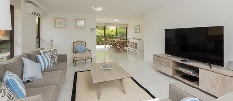 Norfolk Luxury Beachfront Apartments - Grafton Accommodation 10