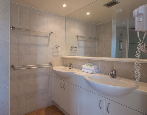 Norfolk Luxury Beachfront Apartments - Grafton Accommodation 29