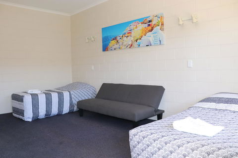 YAL Cairns - A Motel That Makes A Difference - Grafton Accommodation 23