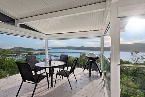 Oasis Apartments On Hamilton Island By HIHA - Grafton Accommodation 31