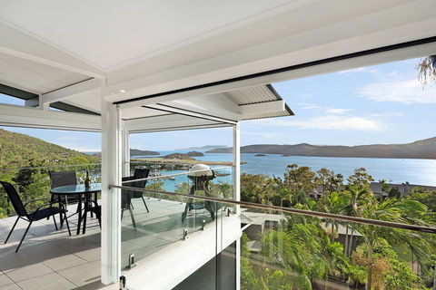 Oasis Apartments On Hamilton Island By HIHA - Grafton Accommodation 36