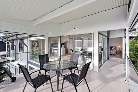 Oasis Apartments On Hamilton Island By HIHA - Grafton Accommodation 28