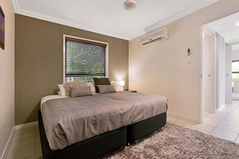 Oasis Apartments On Hamilton Island By HIHA - Grafton Accommodation 13