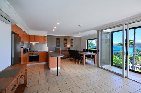 Oasis Apartments On Hamilton Island By HIHA - Grafton Accommodation 12