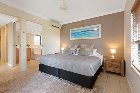Oasis Apartments On Hamilton Island By HIHA - Grafton Accommodation 17