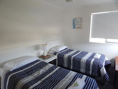 Tranquil Shores - Grafton Accommodation 24