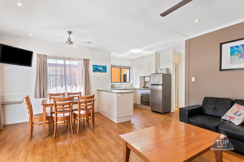 Tasman Holiday Parks - Airlie Beach - Grafton Accommodation 13