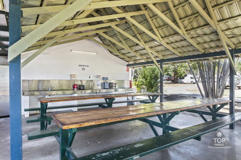Tasman Holiday Parks - Airlie Beach - Grafton Accommodation 11