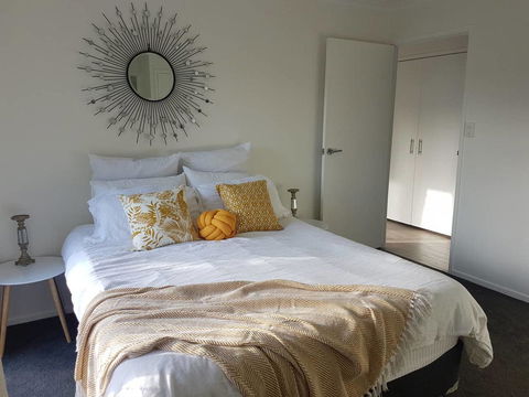 Beautiful Home- Walk To Beach-Short Drive To Noosa - Grafton Accommodation 4