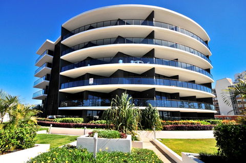 Ambience On Burleigh Beach - Grafton Accommodation 32