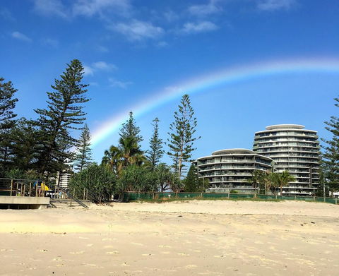Ambience On Burleigh Beach - Grafton Accommodation 4