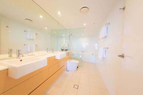 Ambience On Burleigh Beach - Grafton Accommodation 29