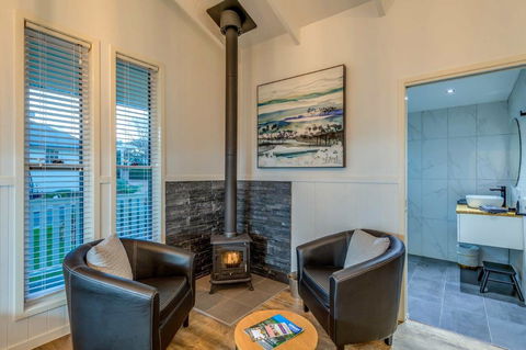Hampton Estate Wines - Grafton Accommodation 3
