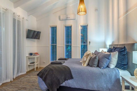 Hampton Estate Wines - Grafton Accommodation 4