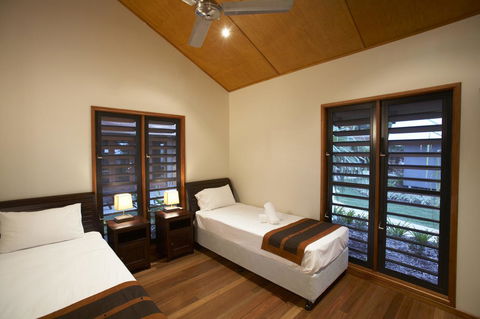 Pure Magnetic Villa 6 - Grafton Accommodation 13