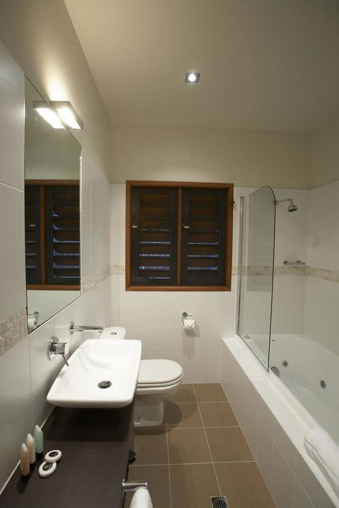 Pure Magnetic Villa 6 - Grafton Accommodation 9