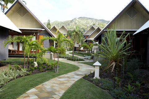 Pure Magnetic Villa 6 - Grafton Accommodation 12
