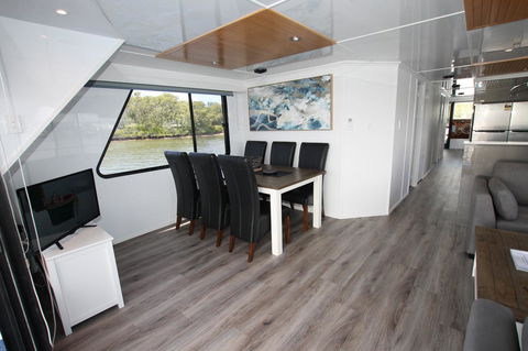 Coomera Houseboats - Grafton Accommodation 36