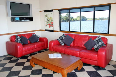 Coomera Houseboats - Grafton Accommodation 17