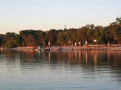 Coomera Houseboats - Grafton Accommodation 2
