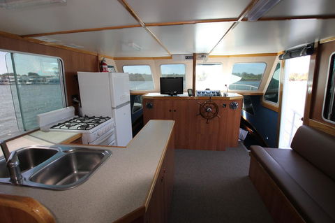 Coomera Houseboats - Grafton Accommodation 1