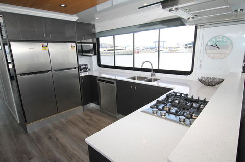 Coomera Houseboats - Grafton Accommodation 37