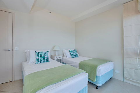 The Waterford On Main Beach - Grafton Accommodation 34