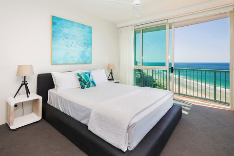 The Waterford On Main Beach - Grafton Accommodation 2