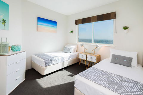 The Waterford On Main Beach - Grafton Accommodation 11