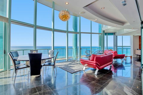 The Waterford On Main Beach - Grafton Accommodation 44