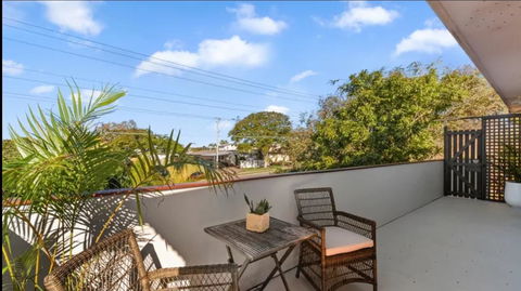 Highland House - Grafton Accommodation 28