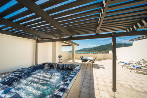 Portside Whitsunday Luxury Holiday Apartments - Grafton Accommodation 9