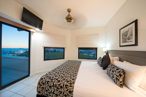Portside Whitsunday Luxury Holiday Apartments - Grafton Accommodation 23