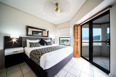 Portside Whitsunday Luxury Holiday Apartments - Grafton Accommodation 10