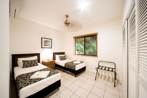 Portside Whitsunday Luxury Holiday Apartments - Grafton Accommodation 21
