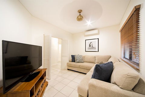 Portside Whitsunday Luxury Holiday Apartments - Grafton Accommodation 20