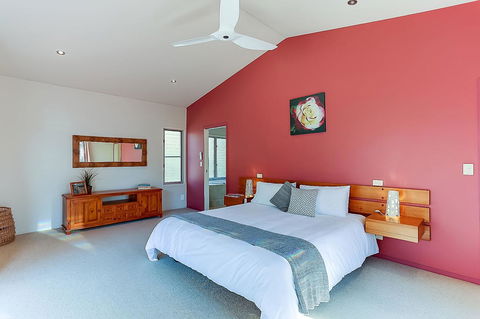 Carter Retreat - Grafton Accommodation 5