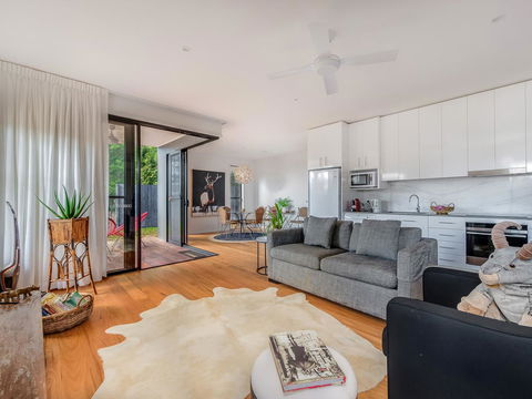 Sam's Buderim Mountain Guest House - Grafton Accommodation 0