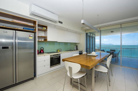 1 Bright Point Apartment 4201 - Grafton Accommodation 13