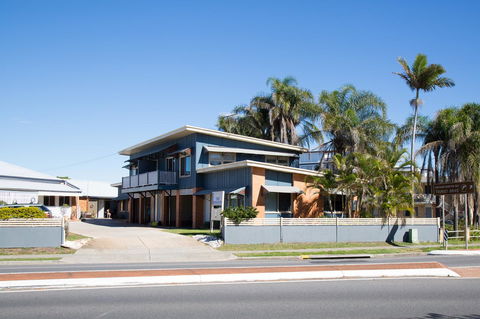 Pale Pacific Holiday Units - Grafton Accommodation 1