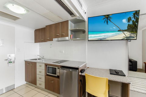 Waters Edge The Strand - Grafton Accommodation 3