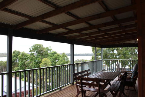 Waterside View - Grafton Accommodation 0