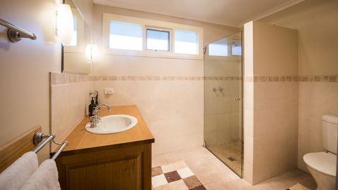 Wattle Grove Homestead Bed & Breakfast - Grafton Accommodation 3
