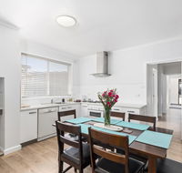 Wattle Grove Villa - Grafton Accommodation