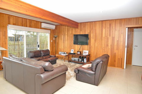 WELCOME BREAK - PET FRIENDLY - Grafton Accommodation 1