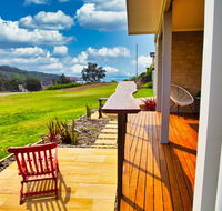 Whale Studio Apartment 1a Ocean Street - Grafton Accommodation