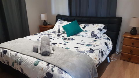 White Cedar Cottage - Grafton Accommodation 3