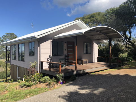 White Cedar Cottage - Grafton Accommodation 0